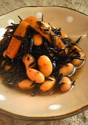 梅入りひじき-レシピのメイン写真
