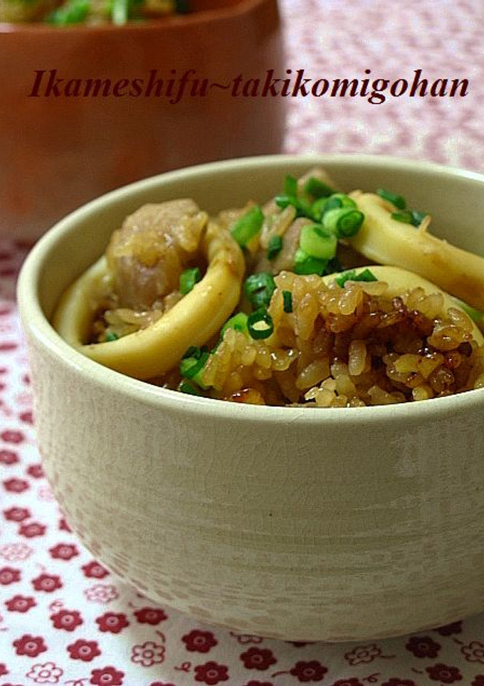 イカ飯風♪里芋とイカの炊き込みご飯-レシピのメイン写真