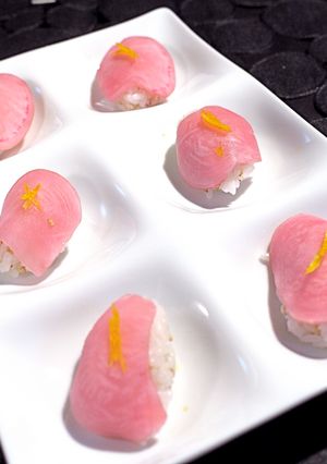 かわいい♡赤かぶ漬け物のお寿司-レシピのメイン写真