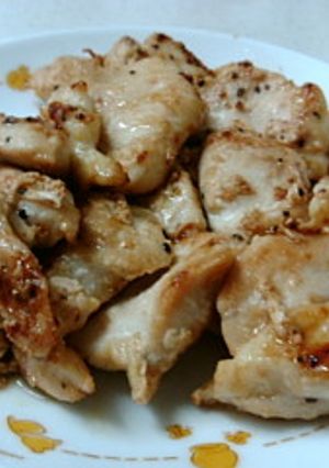 鶏胸肉のガーリックバターソテー-レシピのメイン写真