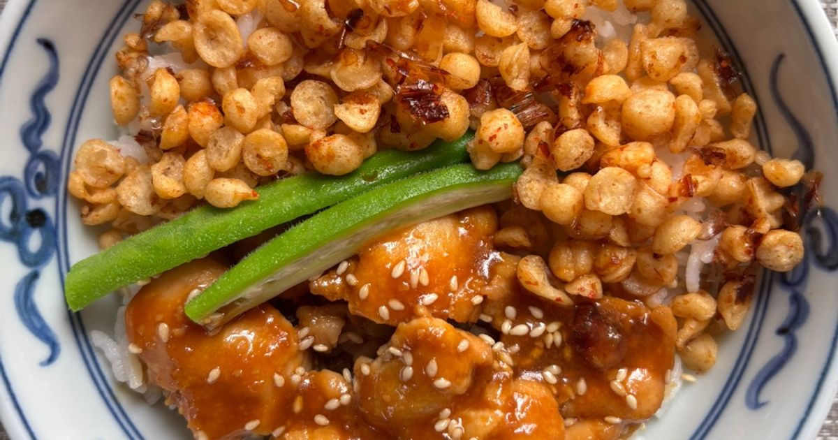 鶏もも肉の味噌煮と揚げ玉ふりかけ by クックWK7WOE☆ 【クックパッド