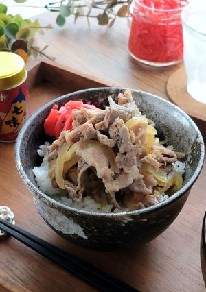 鍋で煮るだけ☆ごはんが進む簡単豚丼。-レシピのメイン写真