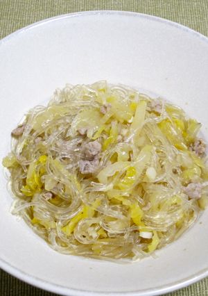 発酵白菜と春雨の炒め煮（酸菜肉末炒粉絲)-レシピのメイン写真