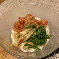รูปของ トマトとツナのオリーブオイルうどん