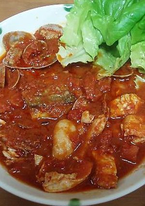 サバと鶏むね肉とアサリのトマト煮-レシピのメイン写真