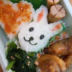 รูปของ キャラ弁 うさぎちゃん