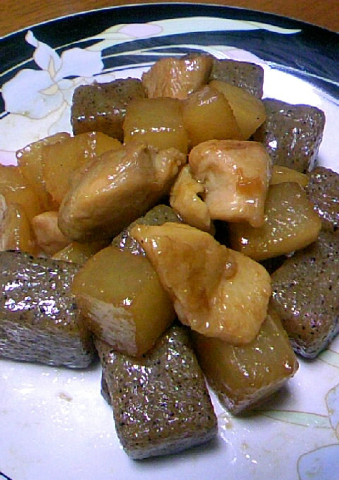 こんにゃくと大根と鶏肉の炒め物-レシピのメイン写真