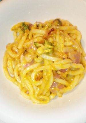うどんdeカルボナーラwithとまと-レシピのメイン写真