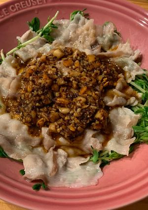 豚バラと豆苗のラー油ダレ【超簡単】-レシピのメイン写真