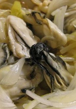 牡蠣と白ネギのバター醤油蒸し-レシピのメイン写真
