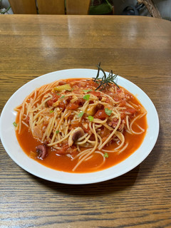 簡単パスタ (蛸と葱のトマトスープパスタ-レシピのメイン写真