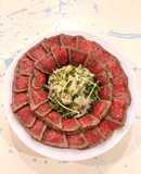 レモン塩で食べる牛肉のたたき