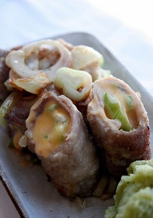タマネギとネギのとろ〜り肉巻き-レシピのメイン写真