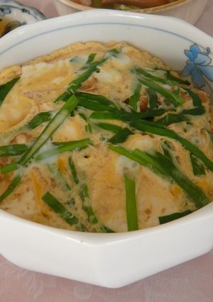 簡単!節約!!ニラ&絹揚げ卵丼-レシピのメイン写真