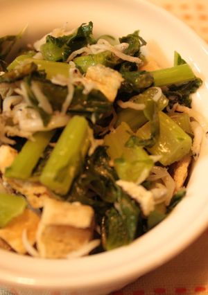 捨てずに食べよ♪大根葉のしらす＆揚げ炒め-レシピのメイン写真