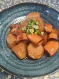 ホッコリ和食✨️里芋とイカの煮物