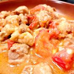 รูปของ トマトと鶏肉のチーズ炒め