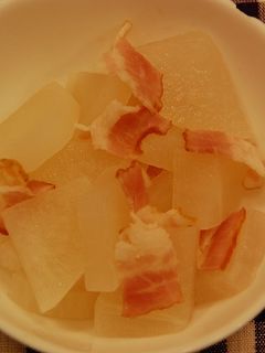 簡単!大根とベーコンの白だし煮-レシピのメイン写真