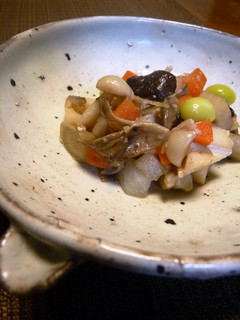 塩麹さんdeきのこと根菜の炒め蒸し-レシピのメイン写真