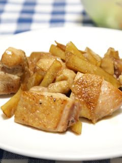 鶏とじゃがいもの黒酢炒め-レシピのメイン写真