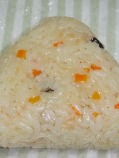 ゆで鶏スープで炊き込みご飯-レシピのメイン写真