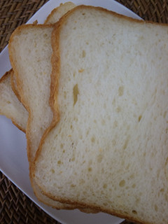 HBでほんのりミルクのシンプル食パン-レシピのメイン写真
