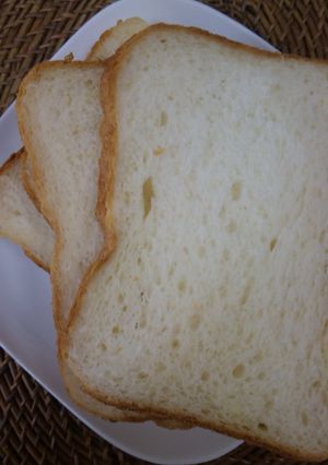 HBでほんのりミルクのシンプル食パン-レシピのメイン写真