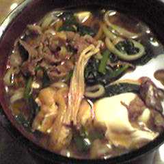 รูปของ 我が家の肉うどん♪やさしい甘辛醤油味～