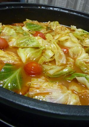 カレー風味のスパイシートマト鍋-レシピのメイン写真
