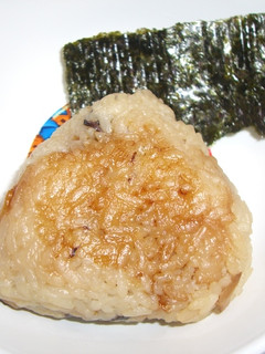 炊き込みご飯 de 焼きおにぎり♪-レシピのメイン写真