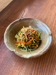 シャキシャキ美味しい!豆苗の香味みそ炒め-レシピのメイン写真