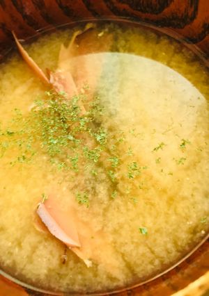 削り節味噌汁●めんつゆプラスの味噌汁-レシピのメイン写真