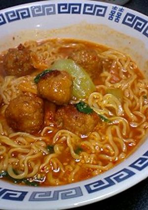 中華三昧でキムチラーメン☆肉団子入り-レシピのメイン写真
