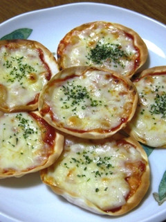 餃子の皮×とろけるチーズでミニおつまみ-レシピのメイン写真