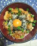箸が止まらない。ガリバタチキン丼