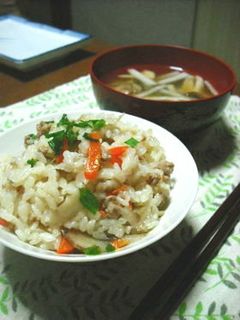 ごぼうと挽き肉の炊き込みご飯-レシピのメイン写真