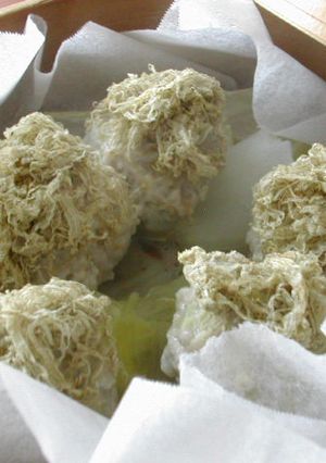 W昆布が美味☆鶏団子の酒蒸し-レシピのメイン写真