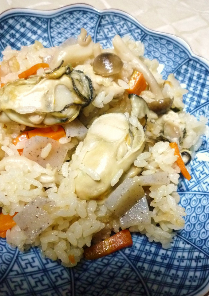 おばあちゃんの味♡牡蠣の炊き込みご飯-レシピのメイン写真