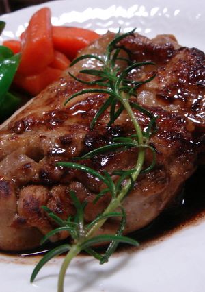 フルーティな鶏肉ソテー◇バルサミコソース-レシピのメイン写真
