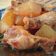 A picture of 鶏手羽元と大根のやわらか煮.