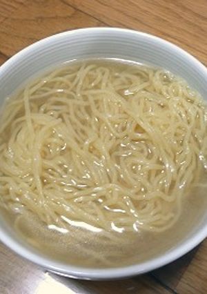 お湯で溶かすだけ！簡単塩ラーメンスープ-レシピのメイン写真