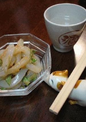 お酒の肴「イカ刺しのたらこ和え」-レシピのメイン写真