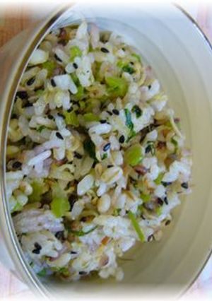 栄養満点☆わが家の大根の葉の菜めし-レシピのメイン写真