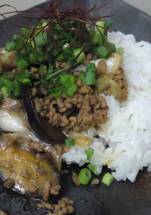 豚ひき肉と茄子の甘辛丼-レシピのメイン写真