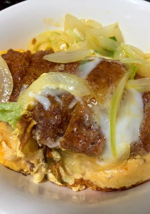 お惣菜でも可能な半熟卵の絶品カツ丼-レシピのメイン写真