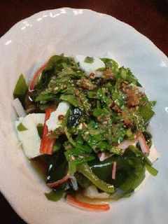 紫蘇ドレッシングで「豆腐とワカメのサラダ」-レシピのメイン写真