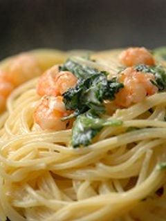 **エビとほうれん草のクリームパスタ**-レシピのメイン写真
