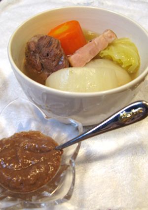 牛すね肉のポトフ❤アンチョビソース添え-レシピのメイン写真