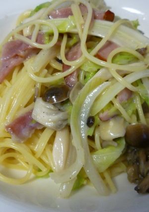 ベーコンとキノコのめんつゆクリームパスタ-レシピのメイン写真