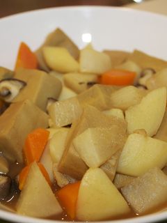 じゅわ〜っと美味しい高野豆腐のカレー煮♪-レシピのメイン写真